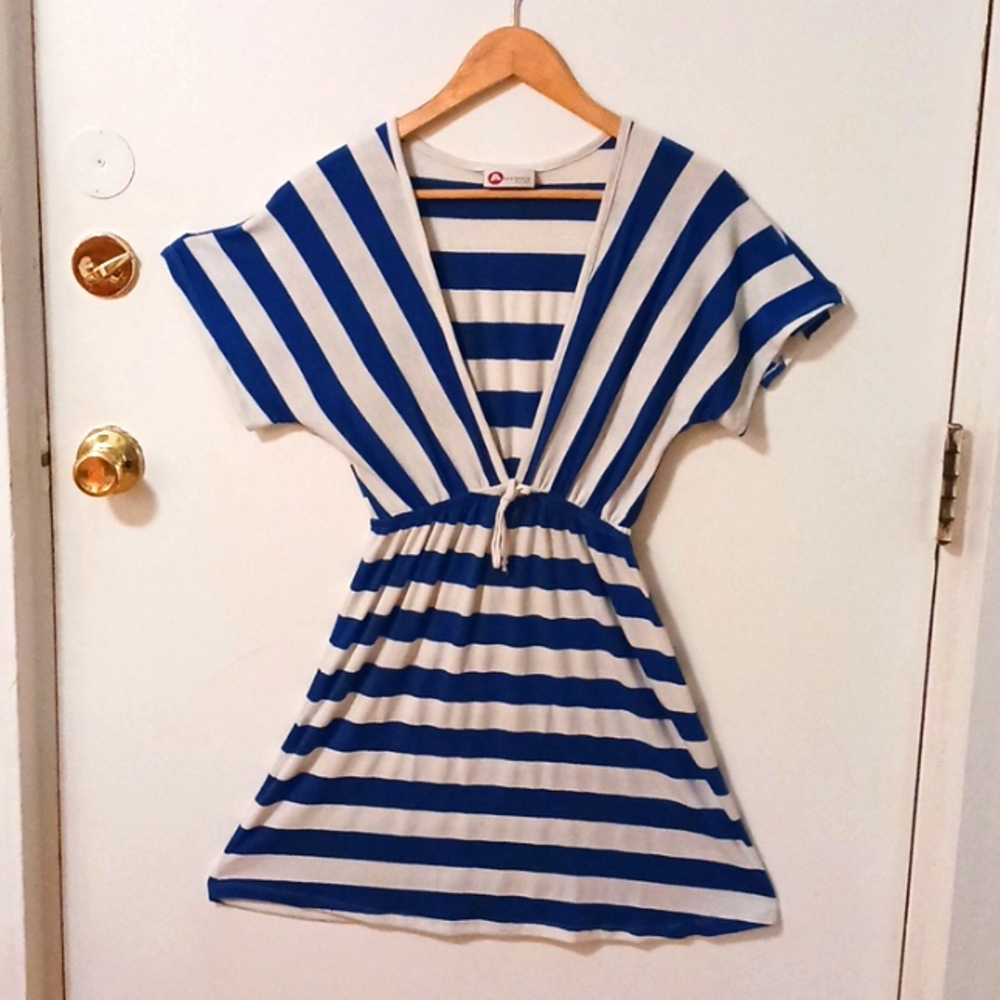 🌸Women's Blue & White V neck Mini Dress